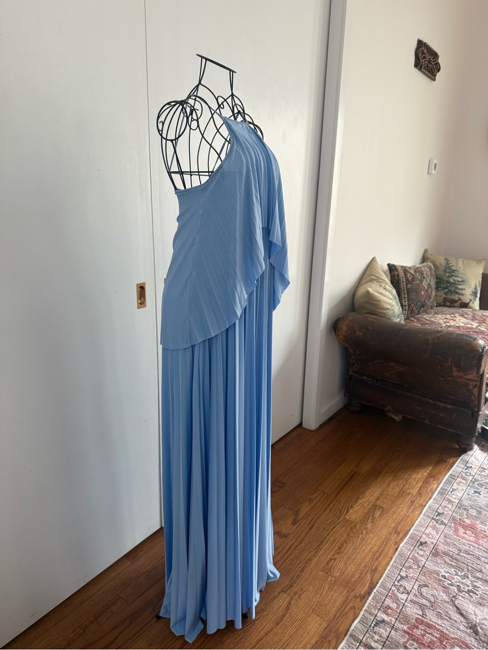 NWT ASOS Light Sky Blue Pleated Maxi Influencer Dress with Cascade Overlay Sz 0 - Picture 3 of 11